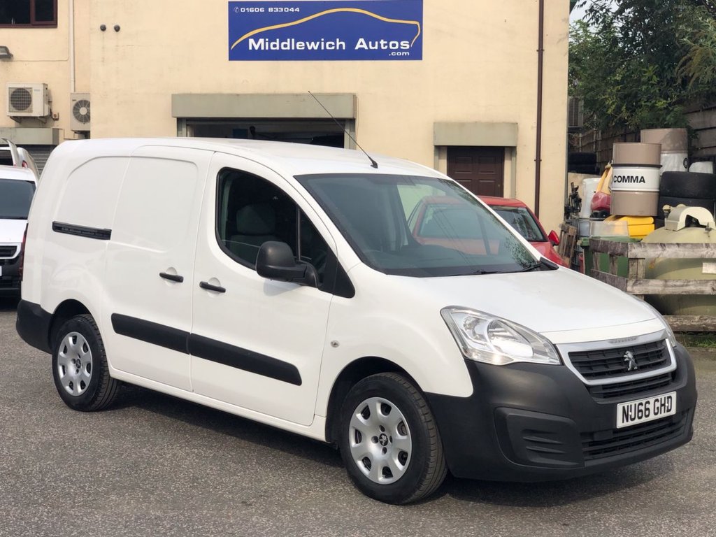 View our PEUGEOT PARTNER