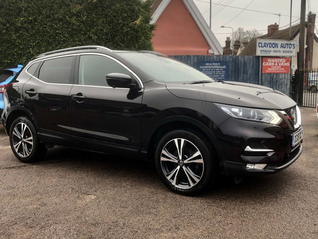 View our NISSAN QASHQAI