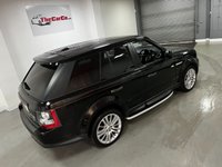 USED 2010 10 LAND ROVER RANGE ROVER SPORT 3.0 TDV6 HSE 5d 245 BHP * NAV * 20 INCH ALLOY WHEELS *