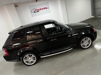 USED 2010 10 LAND ROVER RANGE ROVER SPORT 3.0 TDV6 HSE 5d 245 BHP * NAV * 20 INCH ALLOY WHEELS *