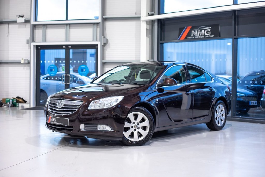 View our VAUXHALL INSIGNIA