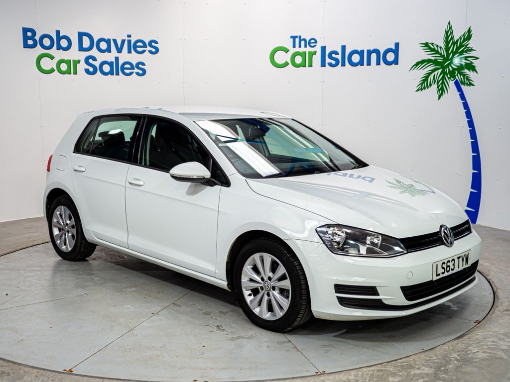 View our VOLKSWAGEN GOLF