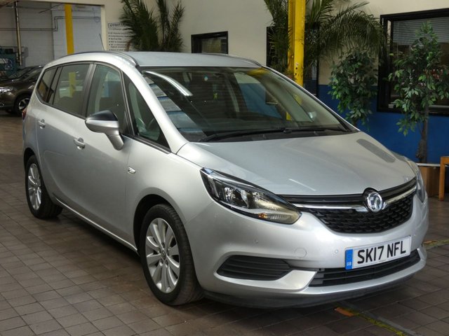 2017 17 Vauxhall Zafira Tourer 1.4 DESIGN 5d 138 BHP