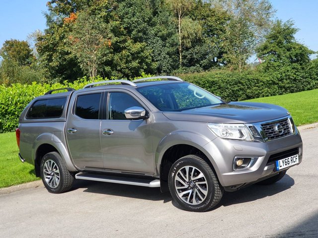 2017 66 Nissan Navara 2.3 DCI TEKNA 4X4 SHR DCB 190 BHP