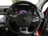 USED 2017 67 RENAULT KADJAR 1.5 DYNAMIQUE NAV DCI 5d 110 BHP SAT NAV 1 OWNER FSH