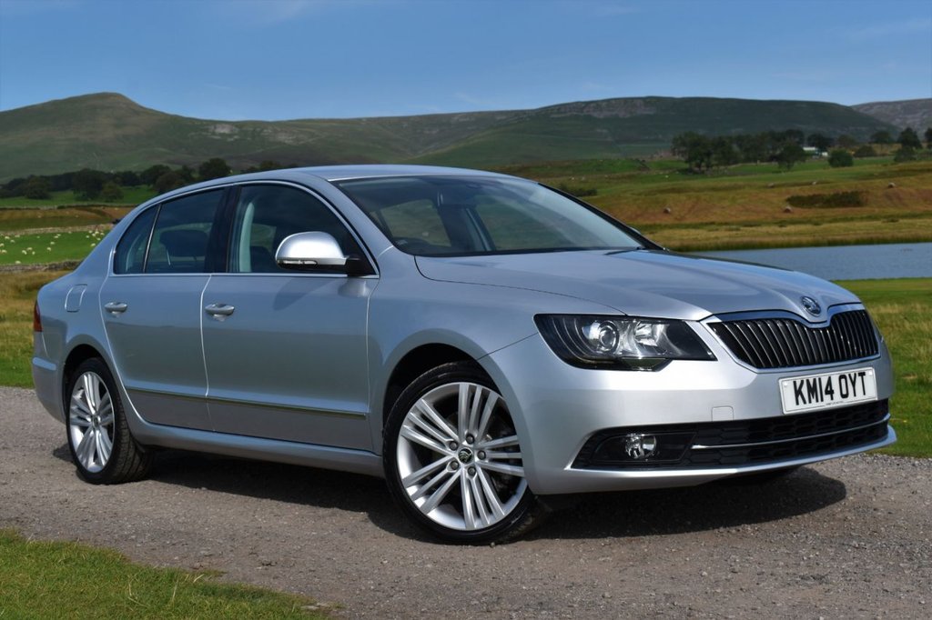 View our SKODA SUPERB