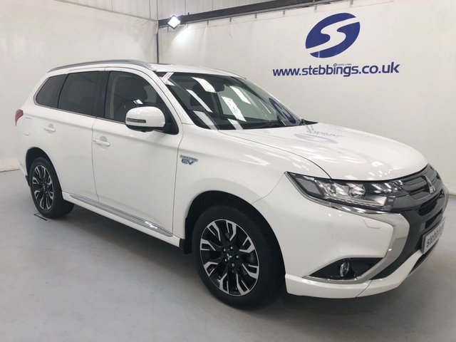2017 17 MITSUBISHI OUTLANDER 2.0 PHEV 4H 5d 200 BHP