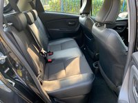 USED 2015 15 TOYOTA YARIS 1.5 HYBRID EXCEL 5d 73 BHP 