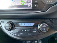 USED 2015 15 TOYOTA YARIS 1.5 HYBRID EXCEL 5d 73 BHP 