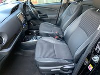USED 2015 15 TOYOTA YARIS 1.5 HYBRID EXCEL 5d 73 BHP 