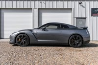 USED 2009 X NISSAN GT-R 3.8 BLACK EDITION 2d 479 BHP CARBON PACK