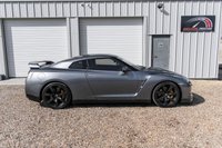 USED 2009 X NISSAN GT-R 3.8 BLACK EDITION 2d 479 BHP CARBON PACK