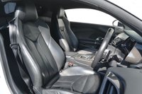 USED 2016 65 AUDI R8 5.2 V10 QUATTRO 2d 533 BHP **Audi Extended Warranty until May 2021** 