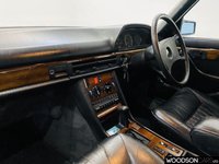 USED 1984 A MERCEDES-BENZ 500 W126 5.0 SEL V8 Automatic W126 500 SEL in White / Leather / V8
