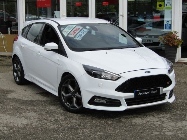 2015 65 Ford Focus 2.0 ST-3 TDCI 5d 183 BHP