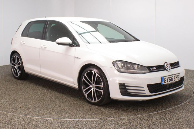 View our VOLKSWAGEN GOLF