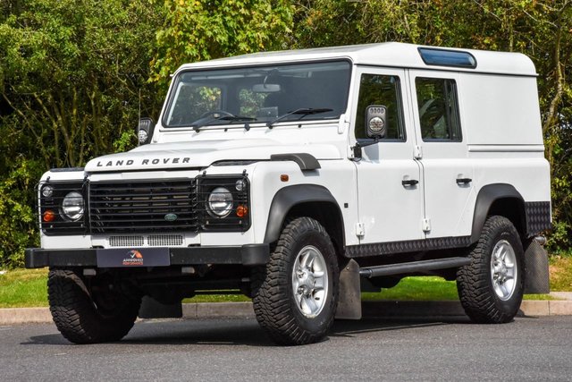 2011 61 Land Rover Defender 2.2 TD UTILITY WAGON 122 BHP