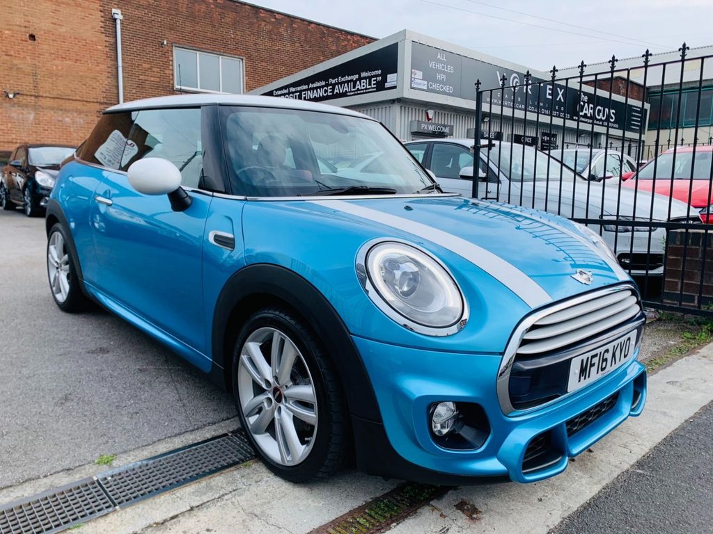 View our MINI HATCH COOPER