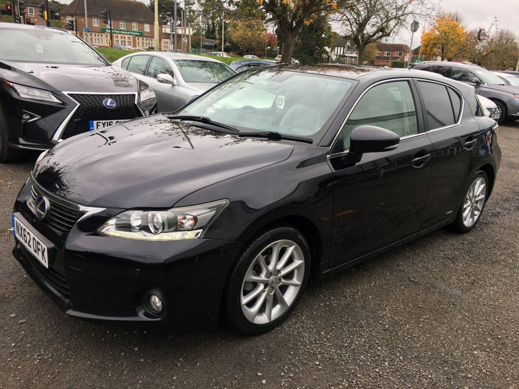 View our LEXUS CT