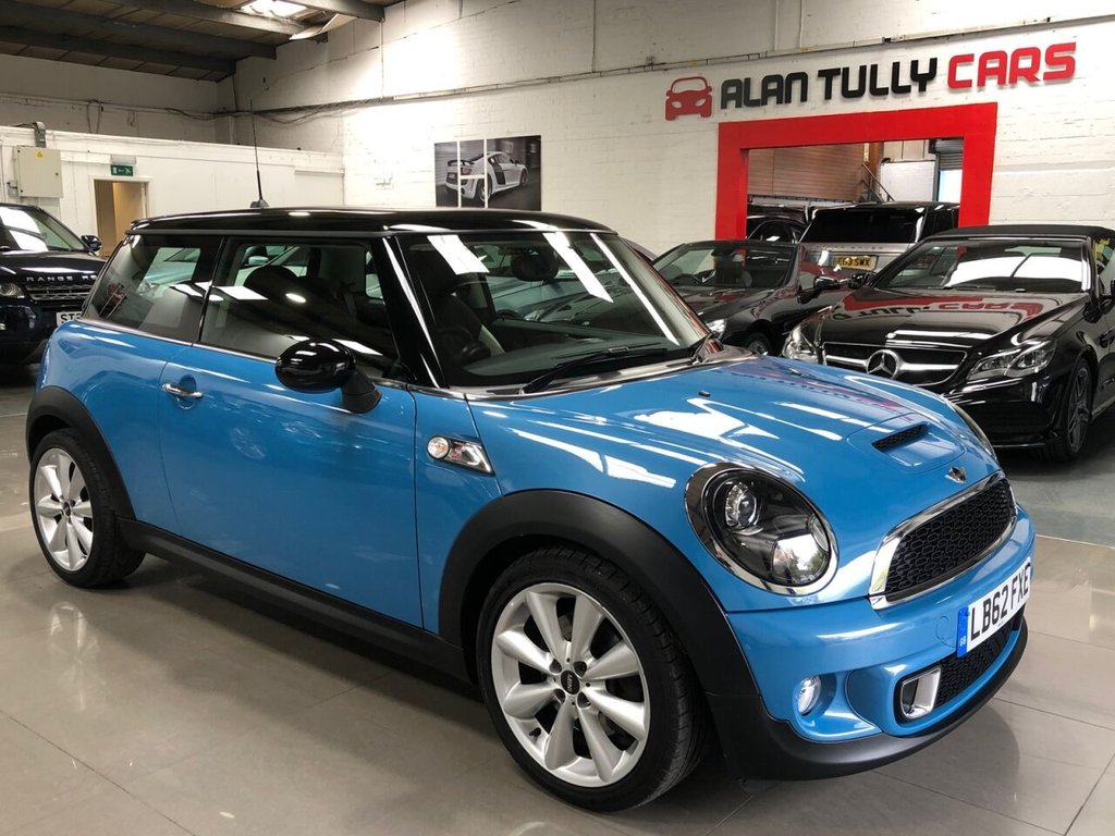 View our MINI HATCH COOPER