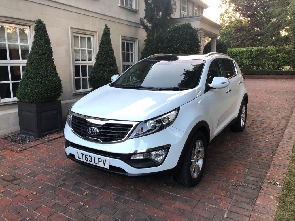 View our KIA SPORTAGE