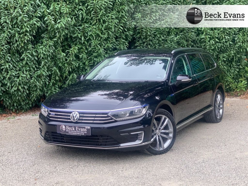 View our VOLKSWAGEN PASSAT