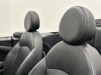 USED 2010 10 MINI CONVERTIBLE 1.6 COOPER 2d 122 BHP Pure Silver , Leather Punch , 17" Alloy Wheels ,