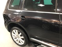 USED 2005 55 VOLKSWAGEN TOUAREG 4.9 V10 TDI  5d 308 BHP * NAV * 20 INCH ALLOY WHEELS  * 2 KEYS * MOT JULY *