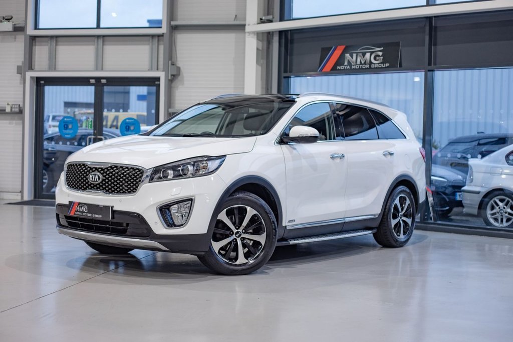 View our KIA SORENTO