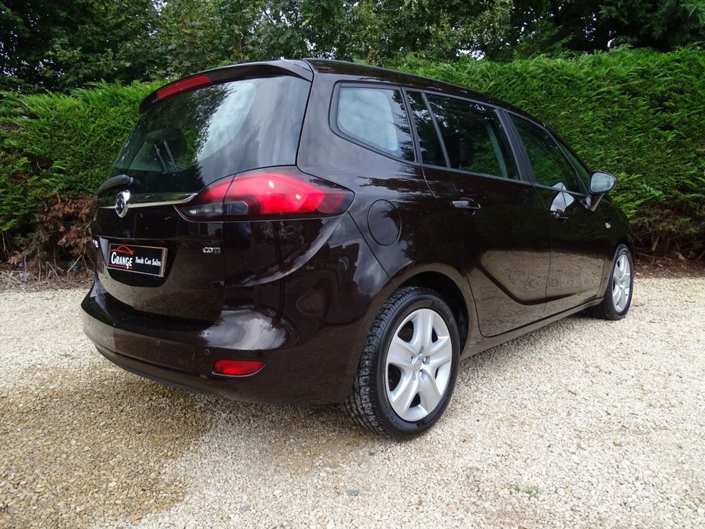 14 Vauxhall Zafira Tourer Exclusiv Cdti 5 995