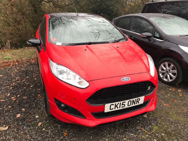 2015 15 Ford Fiesta 1.0 ZETEC S RED EDITION 3d 139 BHP