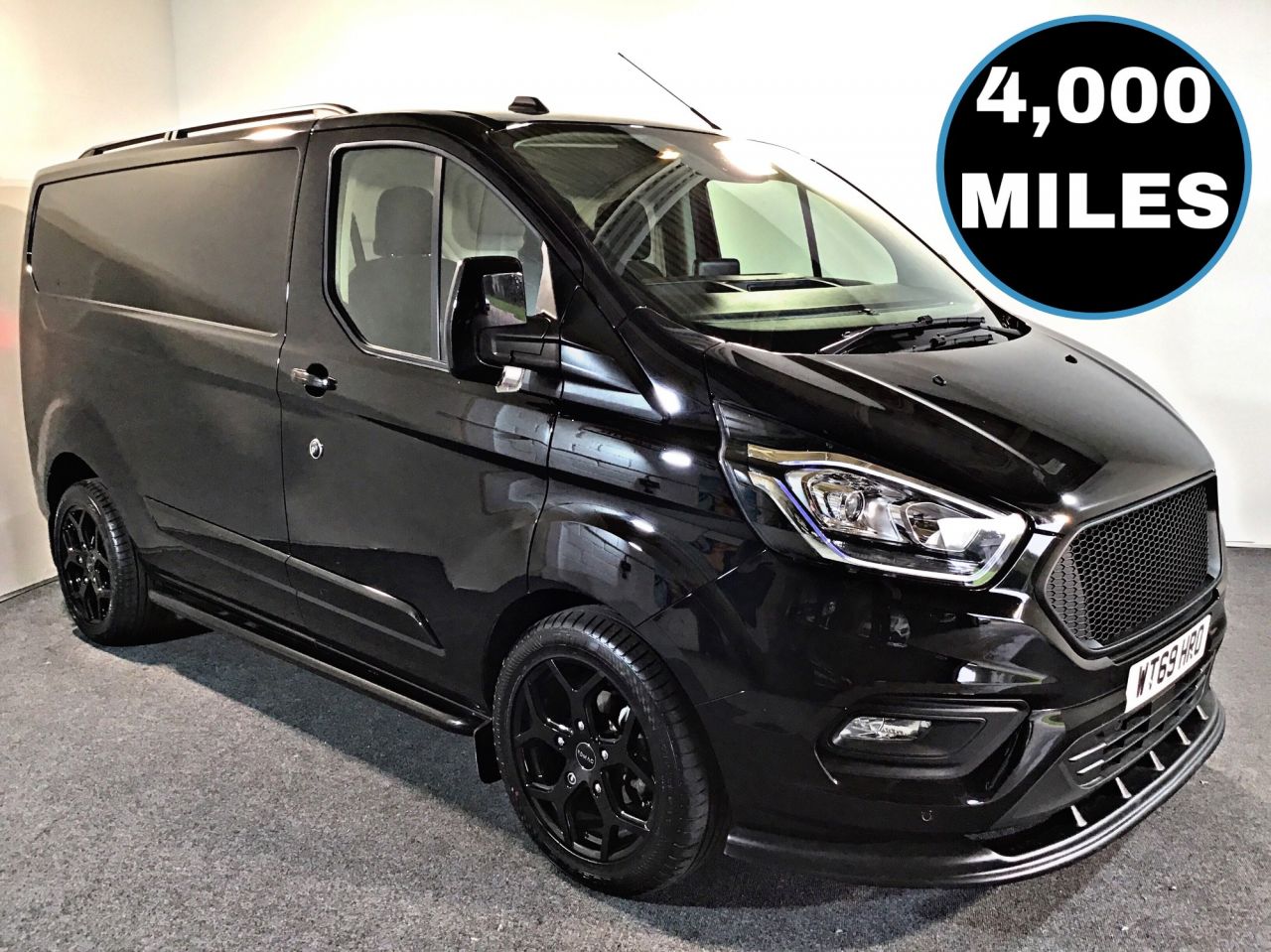 ford transit custom limited black