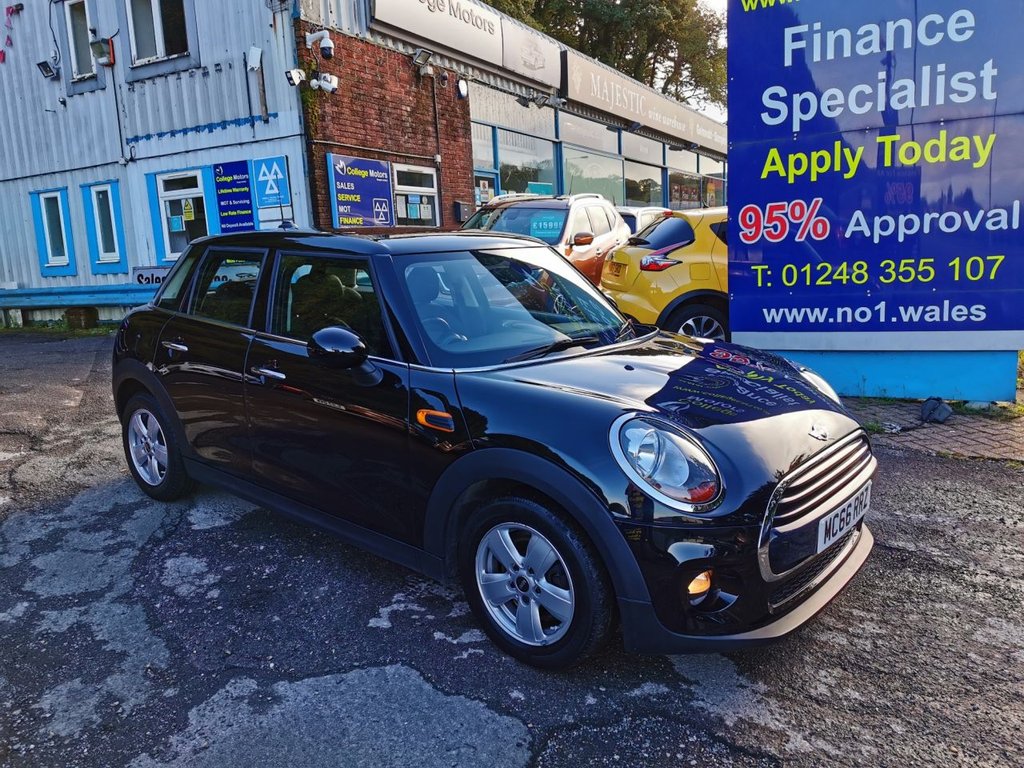 View our MINI HATCH COOPER