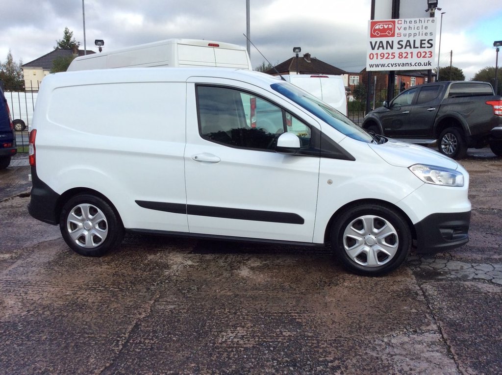 View our FORD TRANSIT COURIER