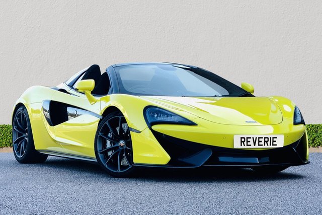 2018 V Mclaren 570s 3.8 V8 SSG 2d 562 BHP