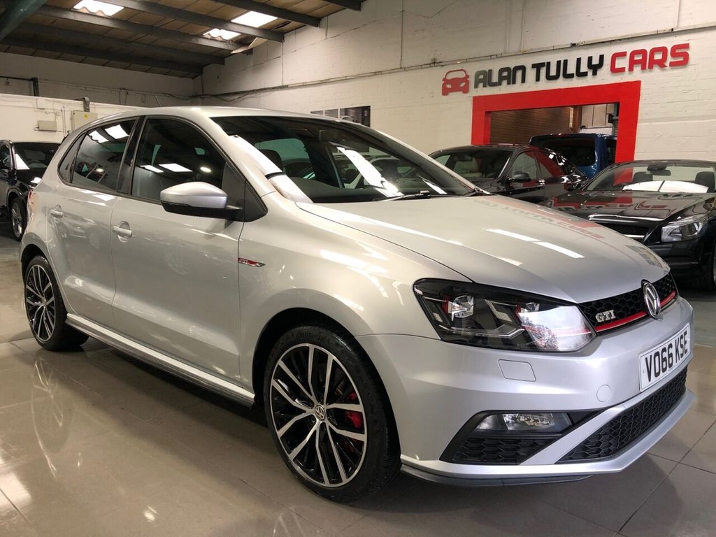 View our VOLKSWAGEN POLO
