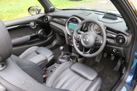 USED 2016 66 MINI CONVERTIBLE 2.0 COOPER S 2d 189 BHP XL Media, Lounge, HUD, H/K,CAM