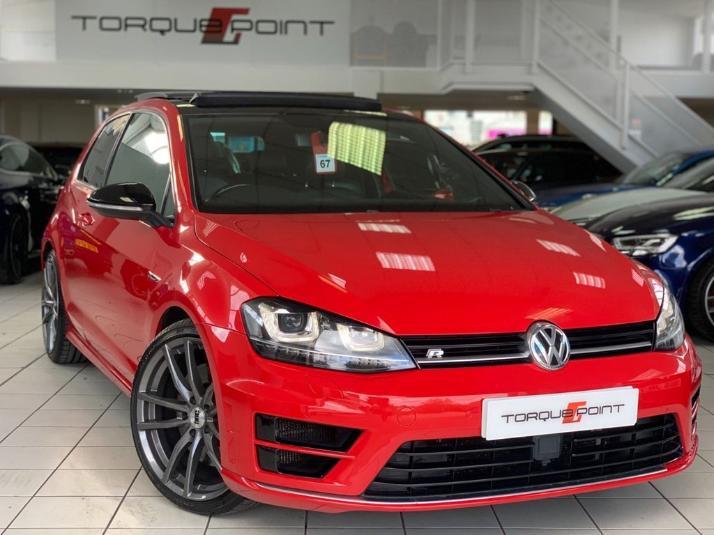 View our VOLKSWAGEN GOLF