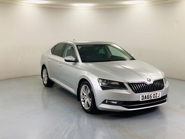View our SKODA SUPERB