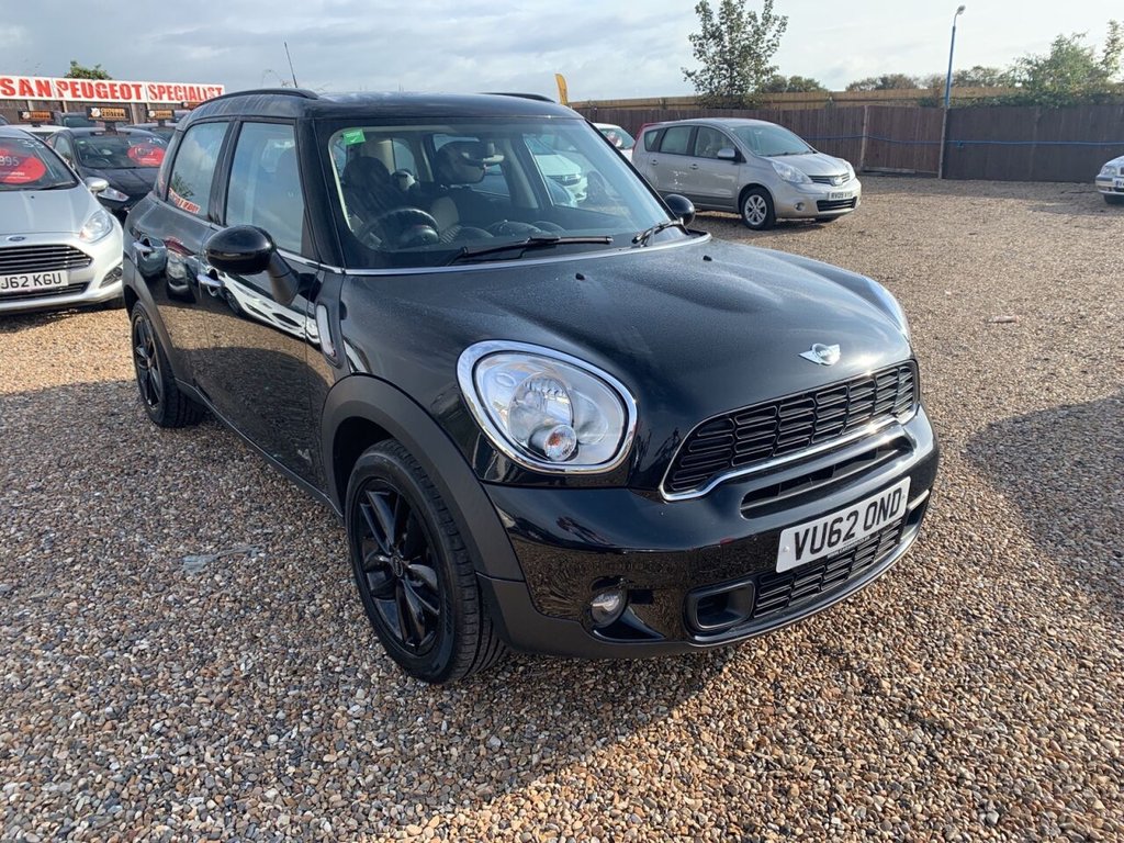 View our MINI COUNTRYMAN