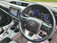 USED 2016 66 TOYOTA HI-LUX 2.4 INVINCIBLE 4WD D-4D DCB 148 BHP ** NO VAT ** FULL LEATHER