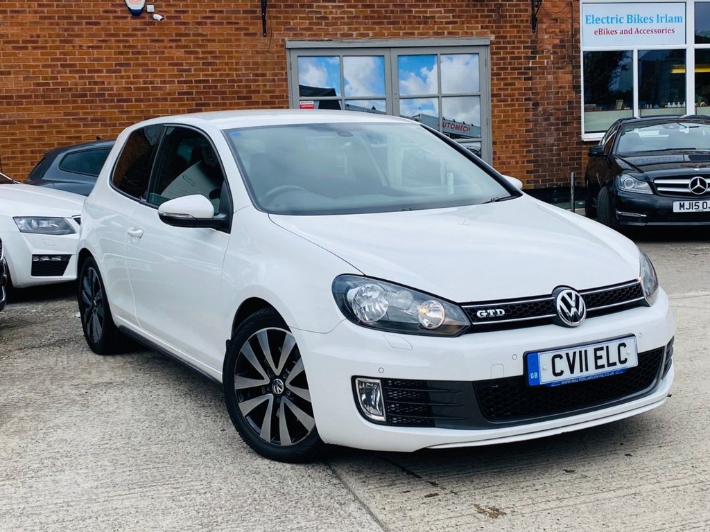 View our VOLKSWAGEN GOLF