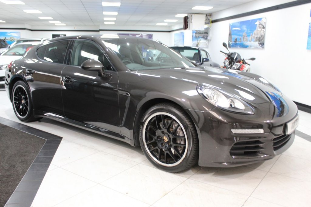 View our PORSCHE PANAMERA