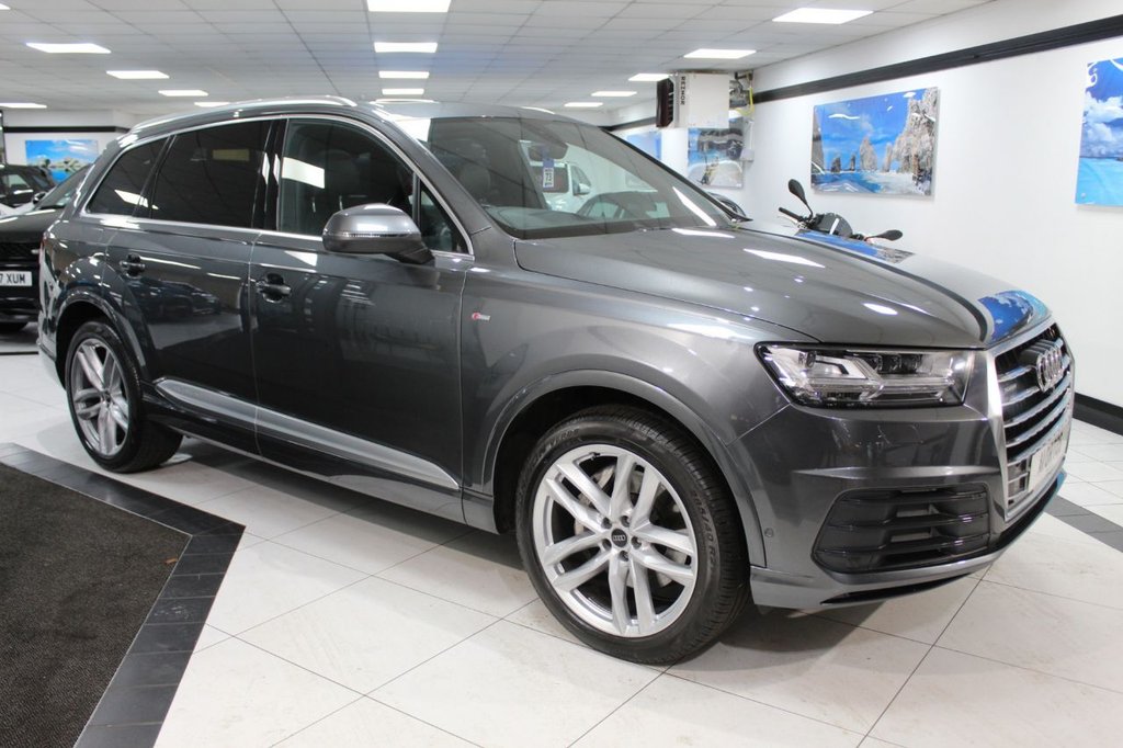 View our AUDI Q7