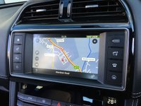 USED 2018 18 JAGUAR F-PACE 2.0 R-SPORT 5d 161 BHP &pound;150 ANNUAL ROAD TAX