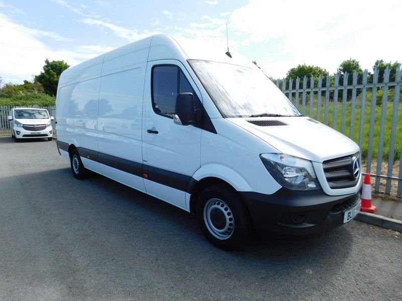 View our MERCEDES-BENZ SPRINTER