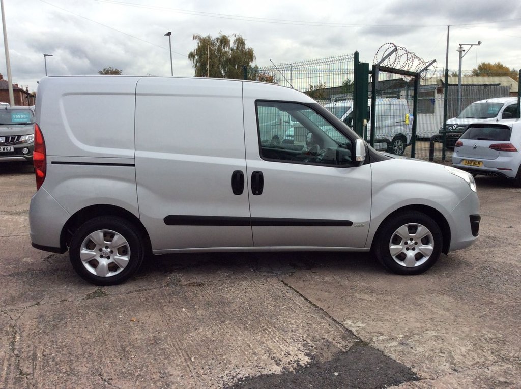 View our VAUXHALL COMBO