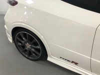 USED 2010 K HONDA CIVIC 2.0 I-VTEC TYPE R MUGEN 200 3d 198 BHP * MUGEN EDITION * 1 OF 200 * LSD * 19 INCH ALLOYS *
