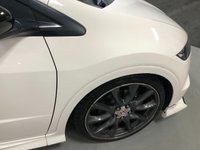 USED 2010 K HONDA CIVIC 2.0 I-VTEC TYPE R MUGEN 200 3d 198 BHP * MUGEN EDITION * 1 OF 200 * LSD * 19 INCH ALLOYS *