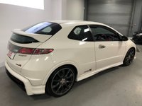 USED 2010 K HONDA CIVIC 2.0 I-VTEC TYPE R MUGEN 200 3d 198 BHP * MUGEN EDITION * 1 OF 200 * LSD * 19 INCH ALLOYS *